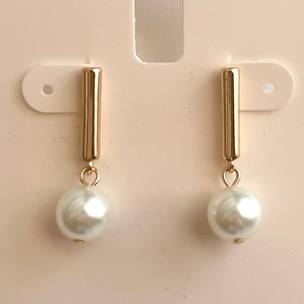 🆕 Imitation Pearl Drop & Gold Tone Earrings